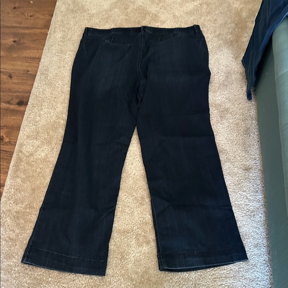 Elegant Navy Wide Leg Jeans 33 inches in length size 22W - Picture 2 of 5